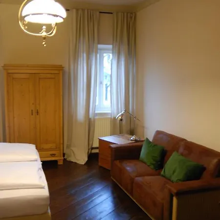 Gut Staudham Gasthof Und Events Hotel