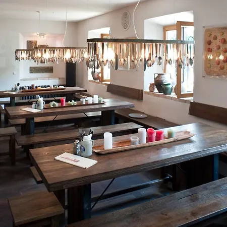 Hotel Gut Staudham Gasthof Und Events *