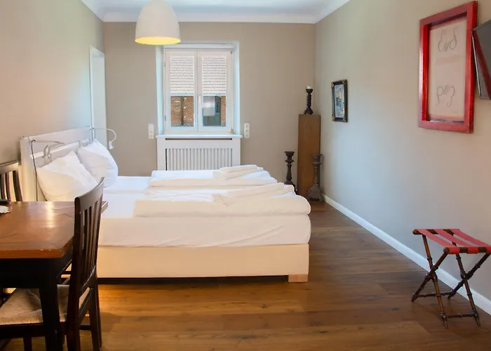 Gut Staudham Und Events Hotel *